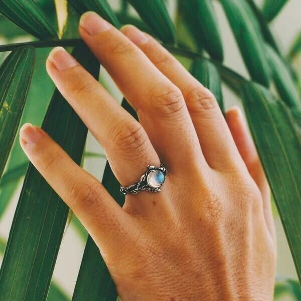 Elisabeta Luna ring sten