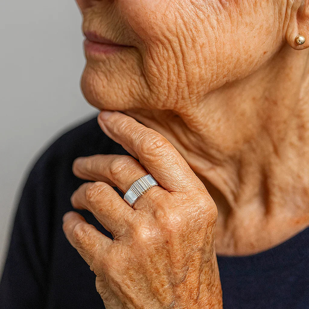 Boho ring med guldtråd