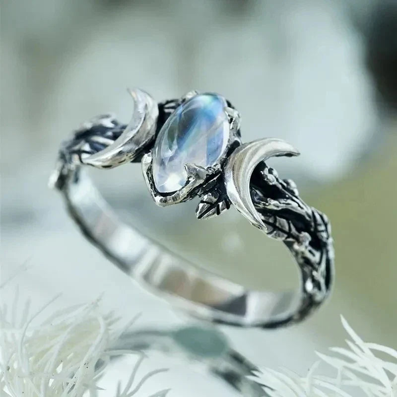 Anillo de Piedra de Luna