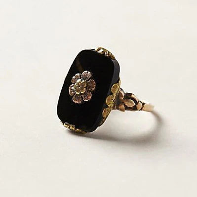 Vintage ring med sort sten
