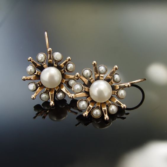 Vintage Starlight Pearl Uhani