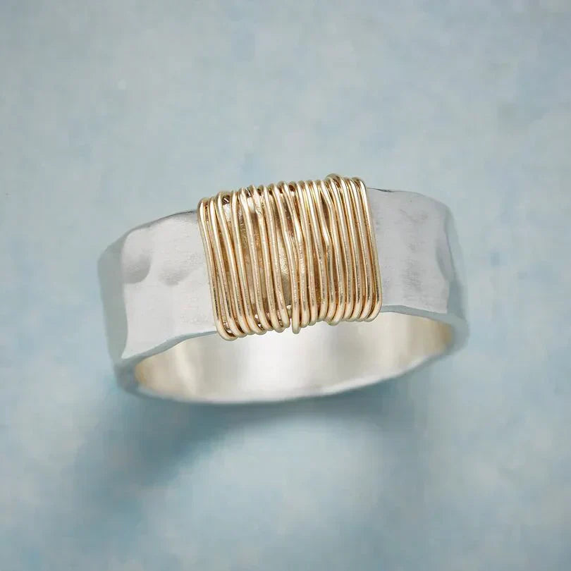 Boho ring med guldtråd