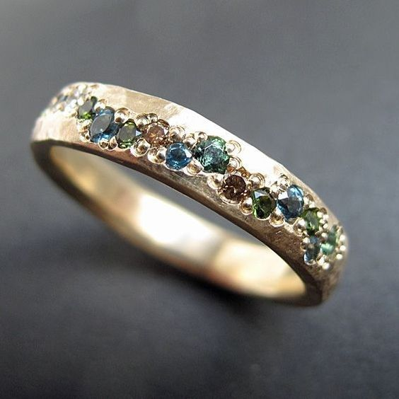 Anillo colorido vintage dorado
