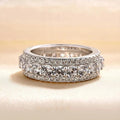 Anillo vintage de plata con banda eterna