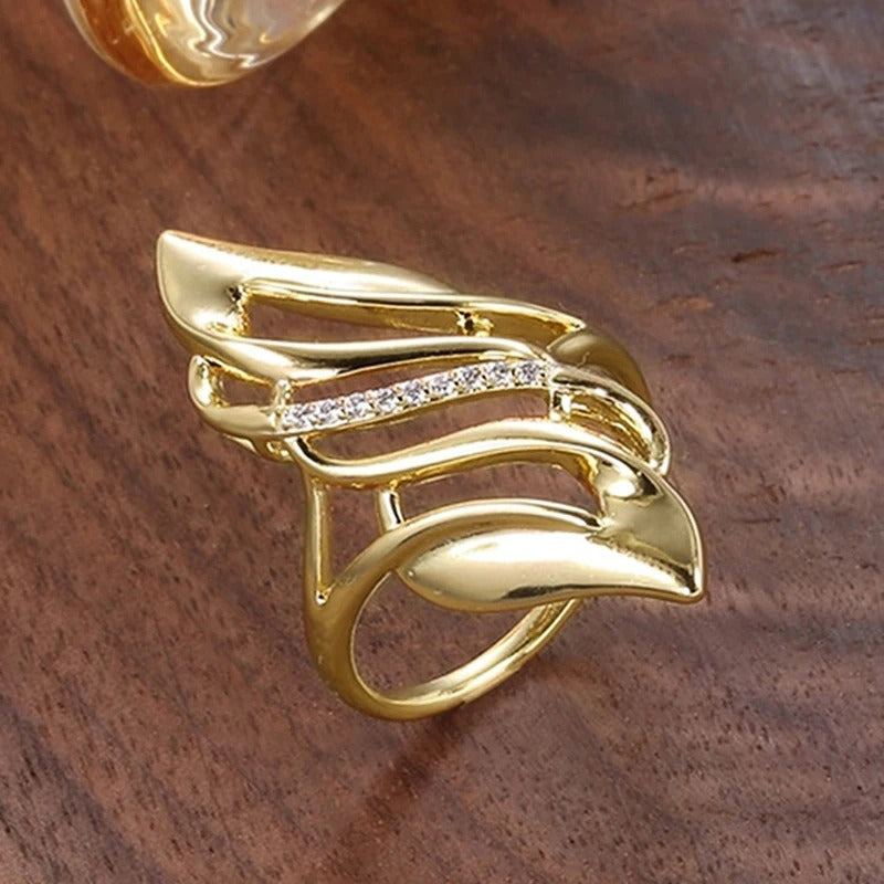 Vintage guldring med snoet blad