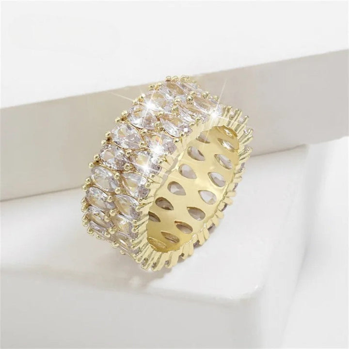 Bred Vintage Guldring med Krystal